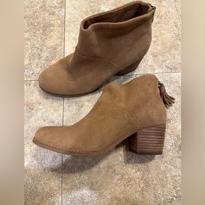 Tom’s suede heeled booties with tassels